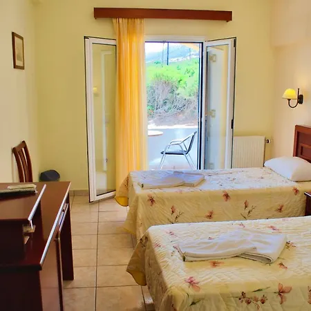 Ξενοδοχείο βενάρδος Agia Pelagia (Kythira)
